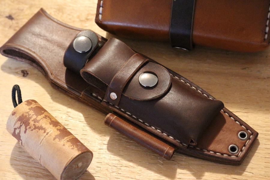Canadian Bushcraft Leather F1 Sheath with DC4 Pocket 