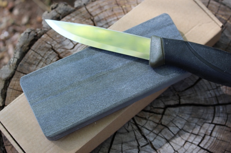 Natural sharpening stone from Finland 800 photo