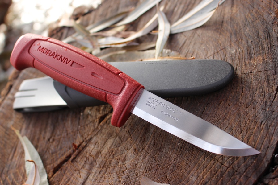 Mora Knives 511 Red Carbon 