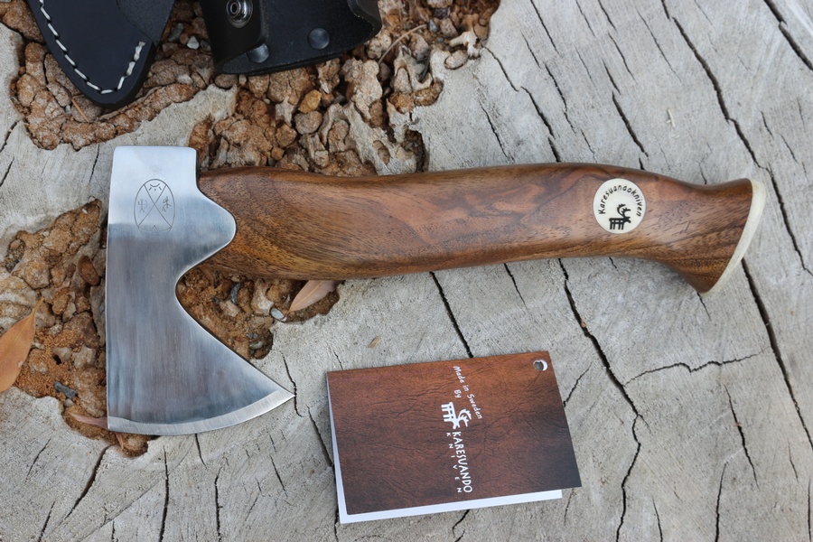 Karesuando Hunter Small Axe Walnut