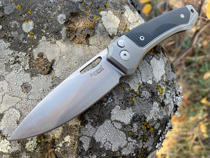 Lionsteel Twain MAGNACUT Grey Titanium Black G10