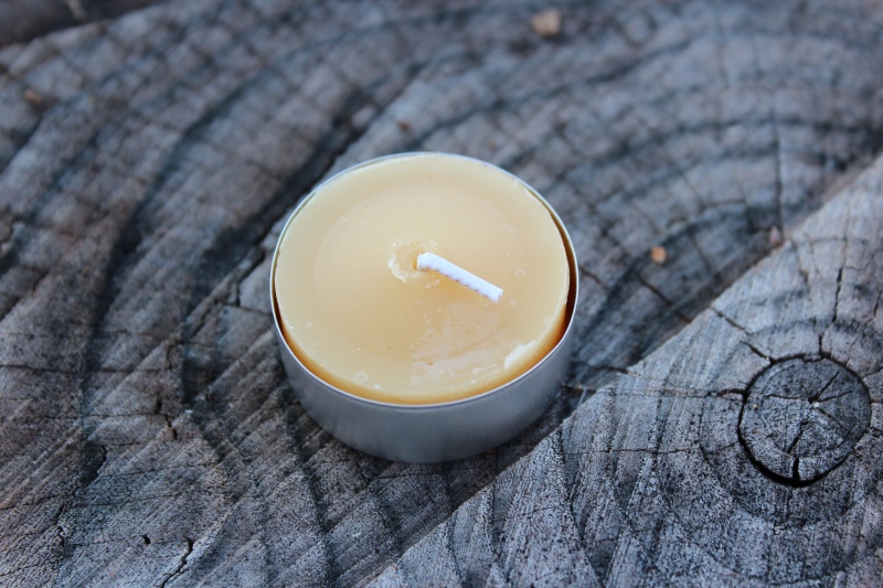 Beeswax Tea light