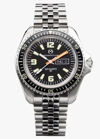Momentum Sea Quartz 30 42mm Photo
