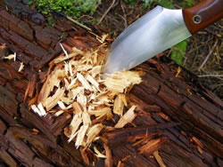 Prying and digging with the Highland Bushcraft Knife
